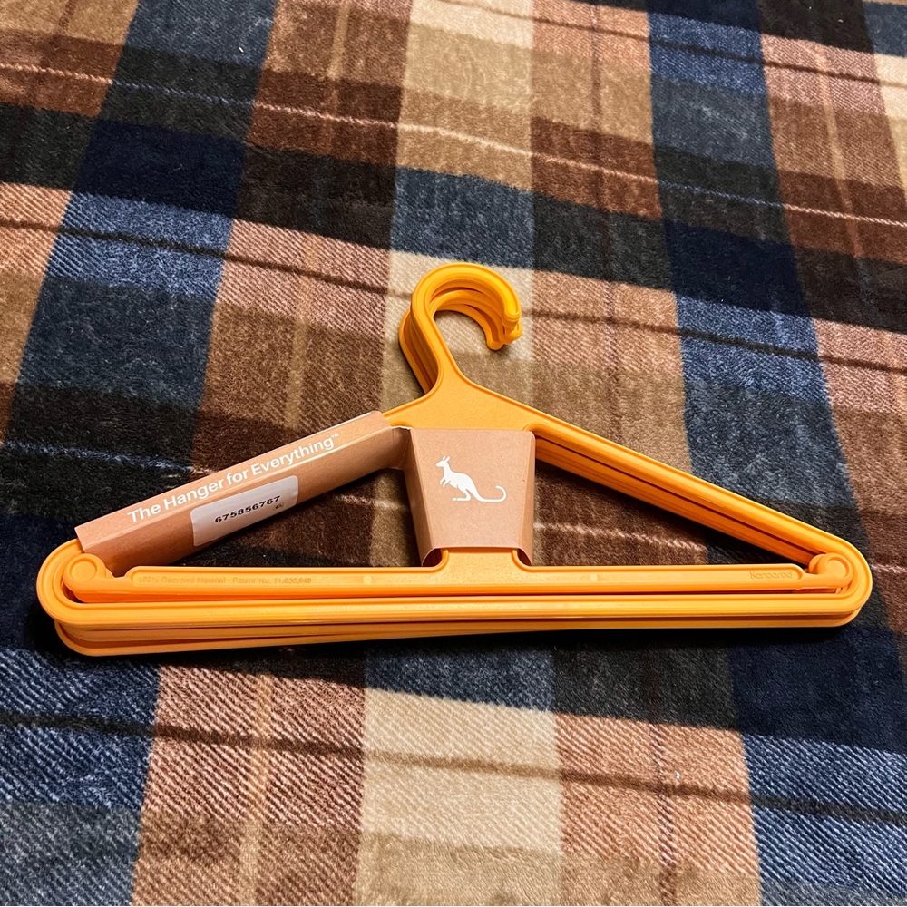 New kangaroo Orange Multifunctional Plastic Hangers - Pack